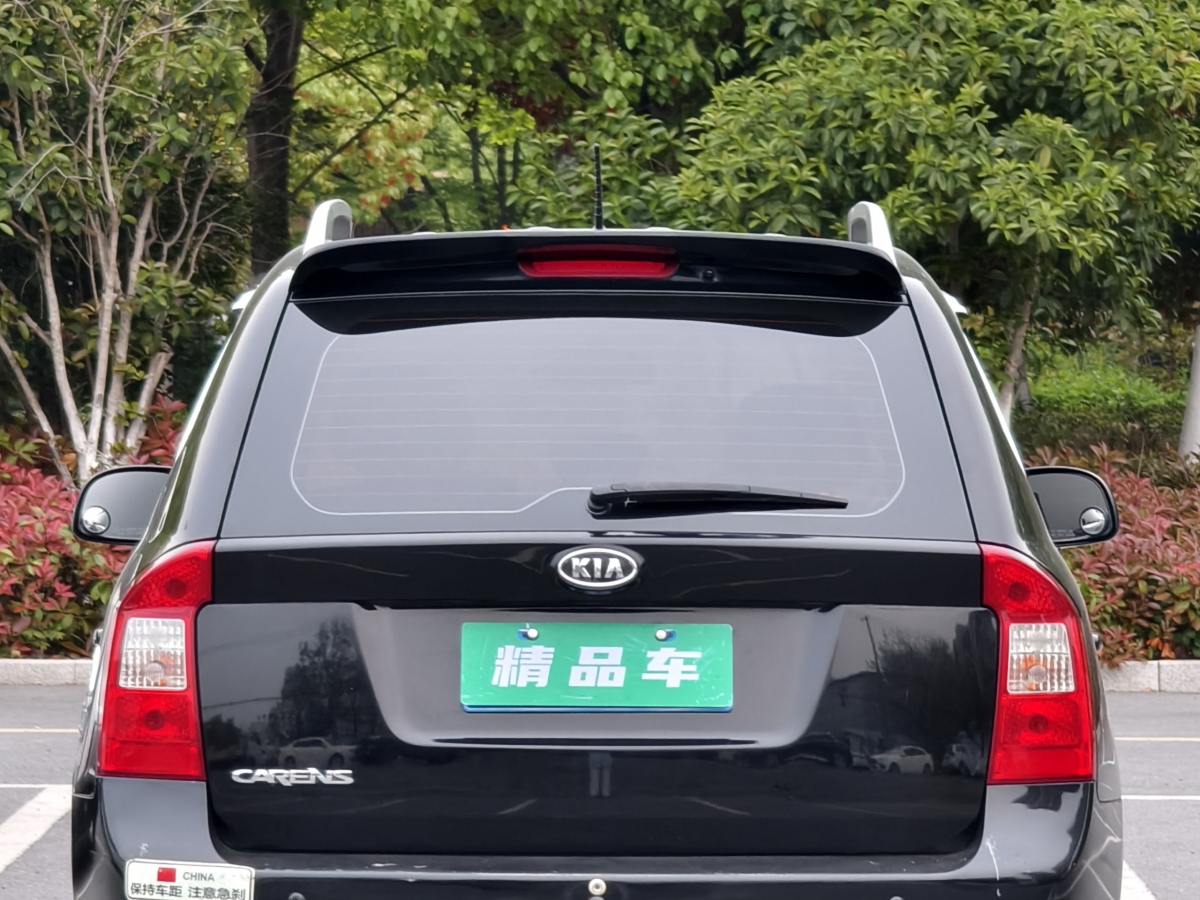 起亞 佳樂(lè)  2011款 2.0L 7座自動(dòng)舒適版圖片