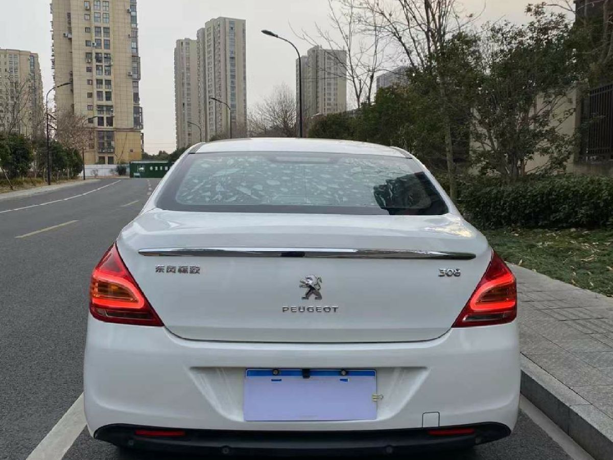 東風風神 A60  2014款 1.6L 尊貴型圖片