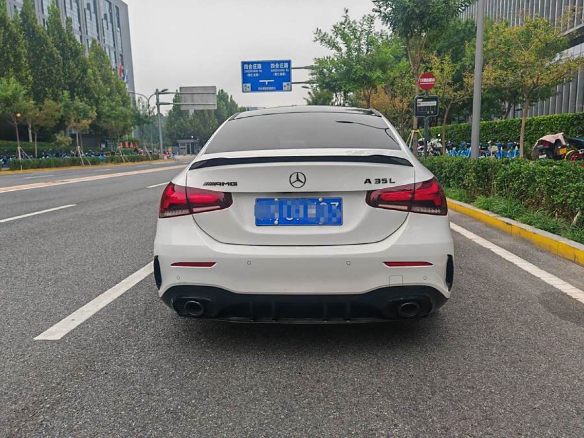 奔馳 奔馳A級AMG  2023款 AMG A 35 4MATIC圖片