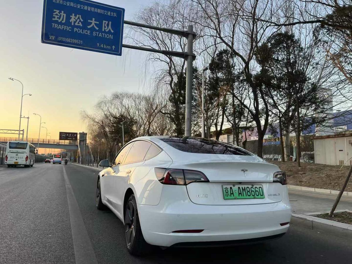 特斯拉 Model S  2021款 Plaid Plus 版圖片