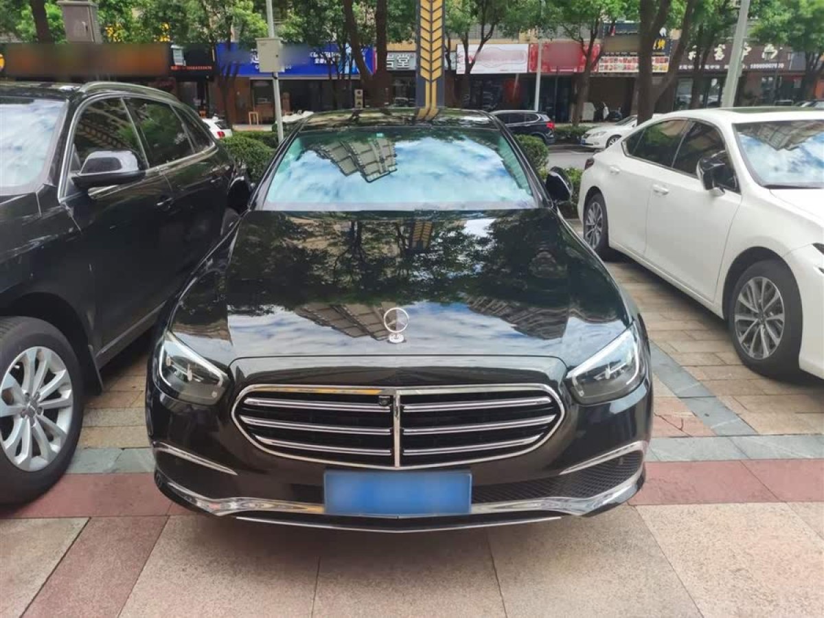奔馳 奔馳E級  2022款 改款 E 300 L 時尚型圖片