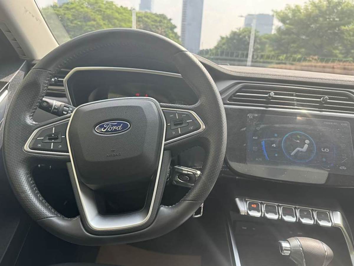 福特 領(lǐng)界  2019款  EcoBoost 145 CVT鉑領(lǐng)型 國VI圖片