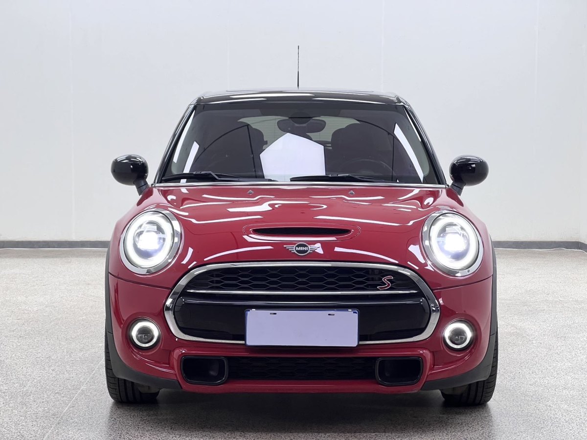 2020年5月MINI MINI  2019款 2.0T COOPER S 藝術(shù)家 五門版