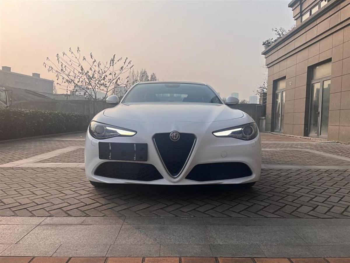 阿爾法·羅密歐 Giulia  2020款 2.0T 280HP 豪華版圖片