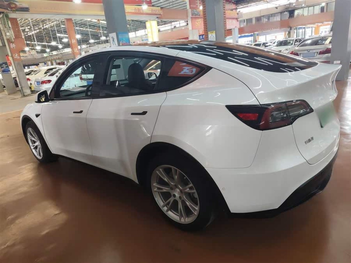 特斯拉 Model Y  2022款 改款 后輪驅(qū)動版圖片