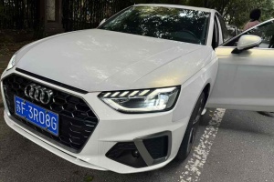 奥迪A4L 奥迪 35 TFSI 时尚动感型