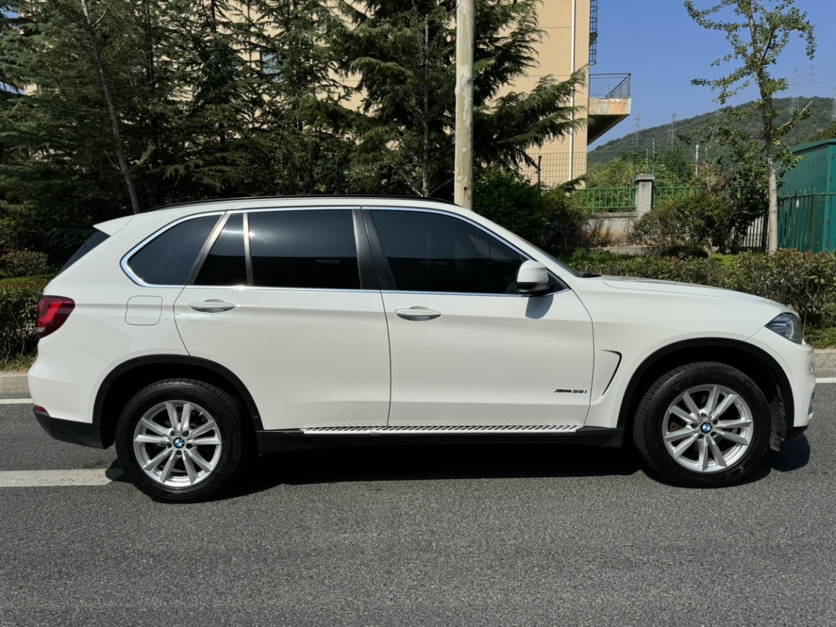 宝马 宝马X5  2022款 改款 xDrive 40Li M运动套装图片