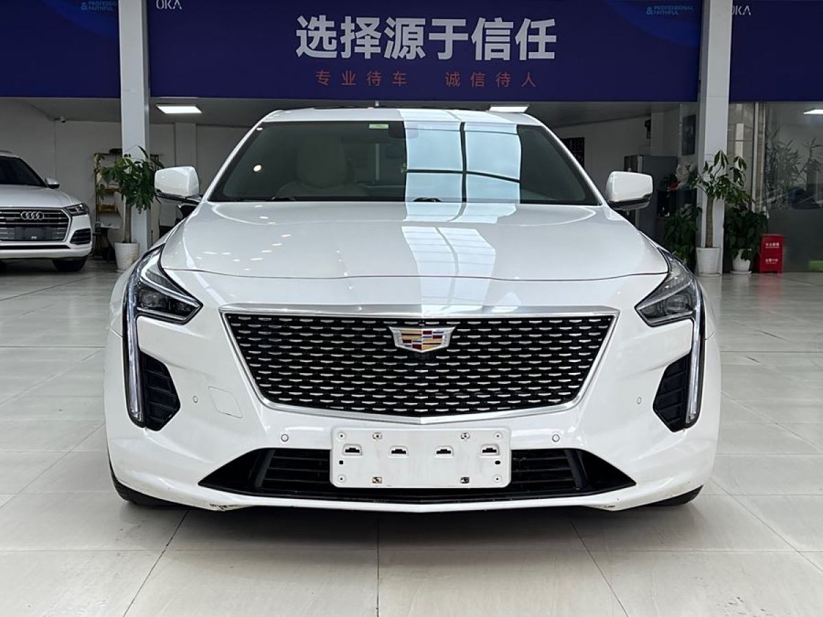 凱迪拉克 CT6  2019款 28T 時(shí)尚型圖片