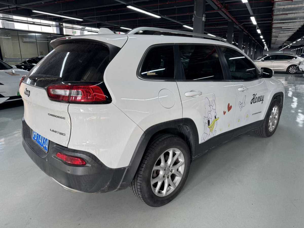 Jeep 自由光  2017款 2.4L 領(lǐng)先版圖片