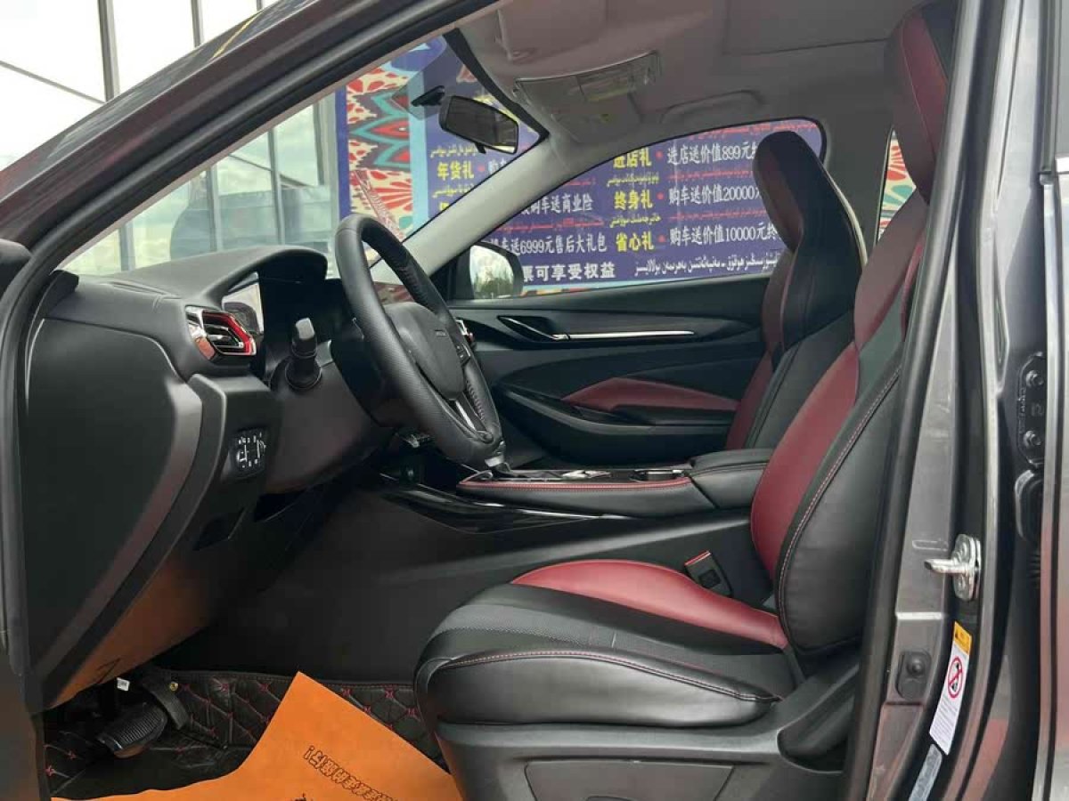 長(zhǎng)安歐尚 長(zhǎng)安歐尚X5  2022款 運(yùn)動(dòng)版 1.5T DCT颶風(fēng)音速圖片