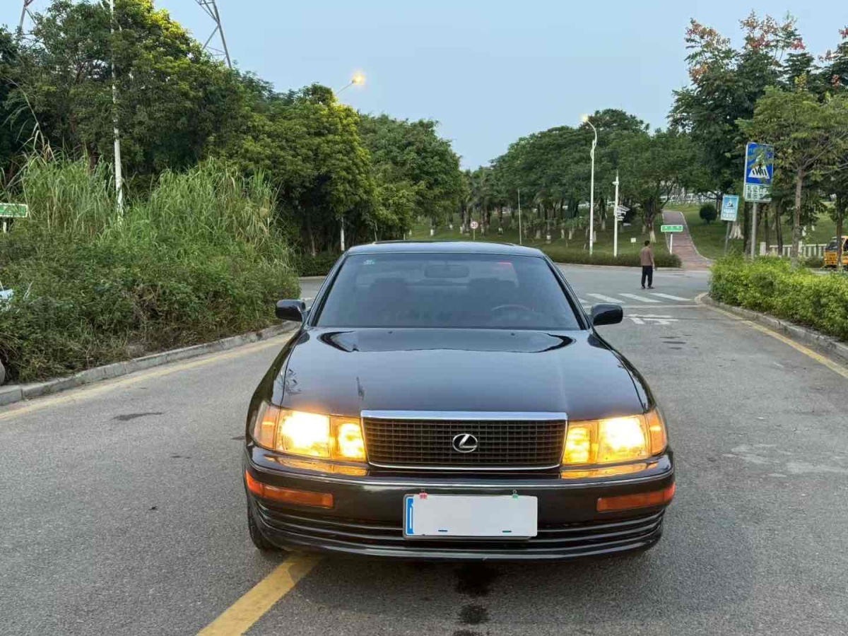 1994年7月雷克薩斯 LS  1994款 400