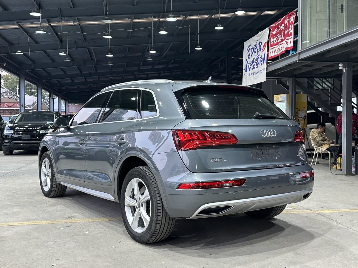 奧迪 奧迪Q5L  2020款 改款 40 TFSI 榮享進(jìn)取型圖片