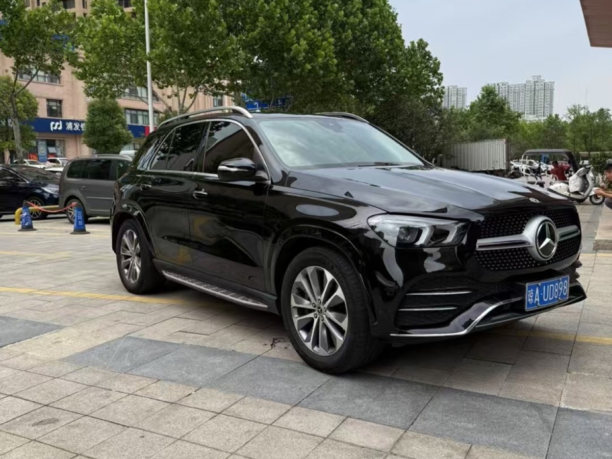 奔馳 奔馳GLE  2022款 GLE 350 4MATIC 時(shí)尚型圖片