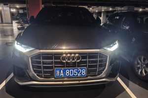 奥迪Q8 奥迪 55 TFSI 臻选动感型