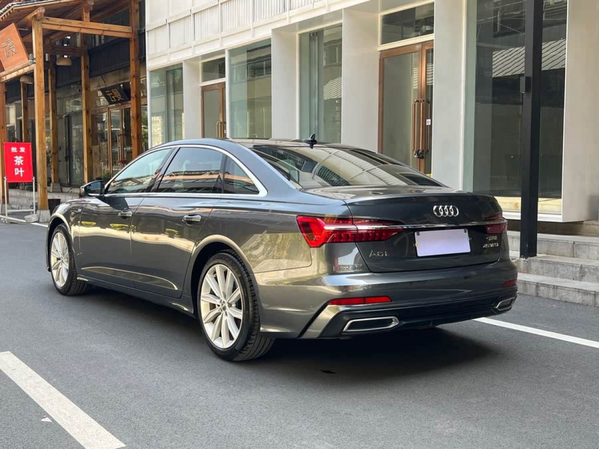 奧迪 奧迪A6L  2021款 45 TFSI 臻選動(dòng)感型圖片