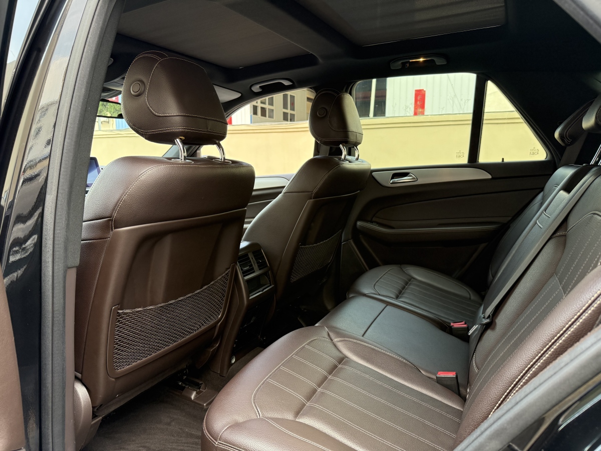 奔馳 奔馳GLE  2016款 GLE 320 4MATIC 豪華型圖片