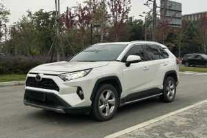 RAV4 丰田 荣放 2.0L CVT两驱风尚版