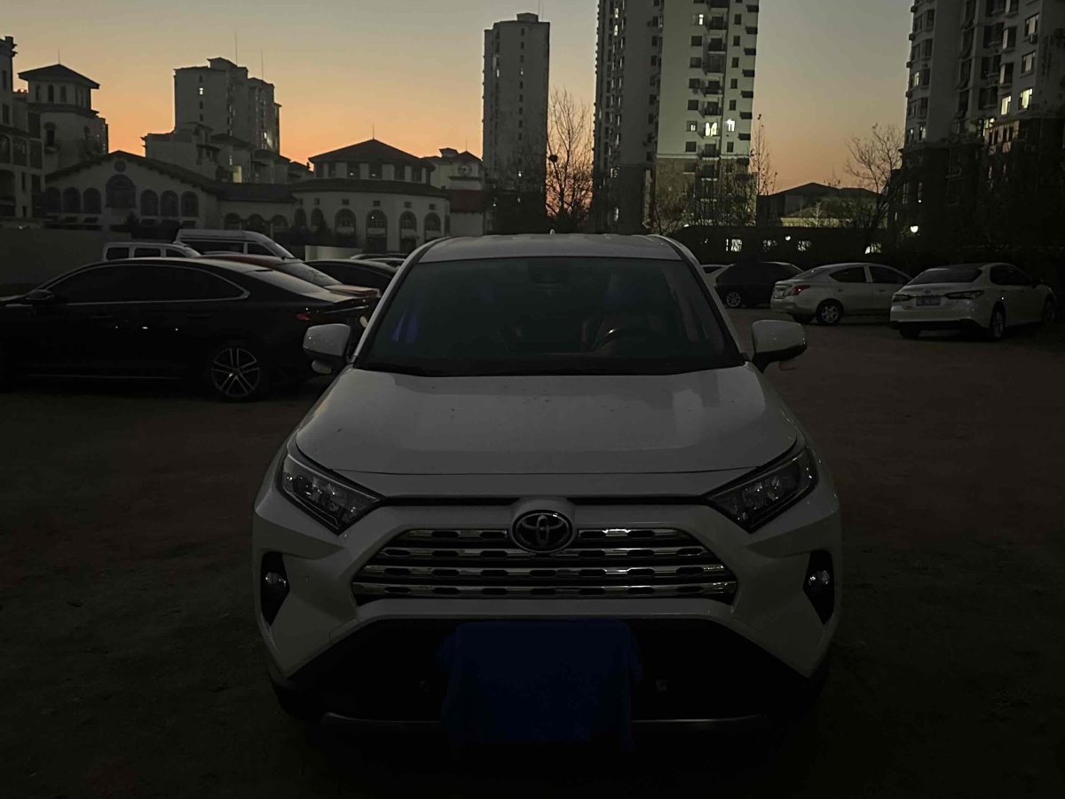 豐田 RAV4  2018款 榮放 2.0L CVT兩驅都市版圖片