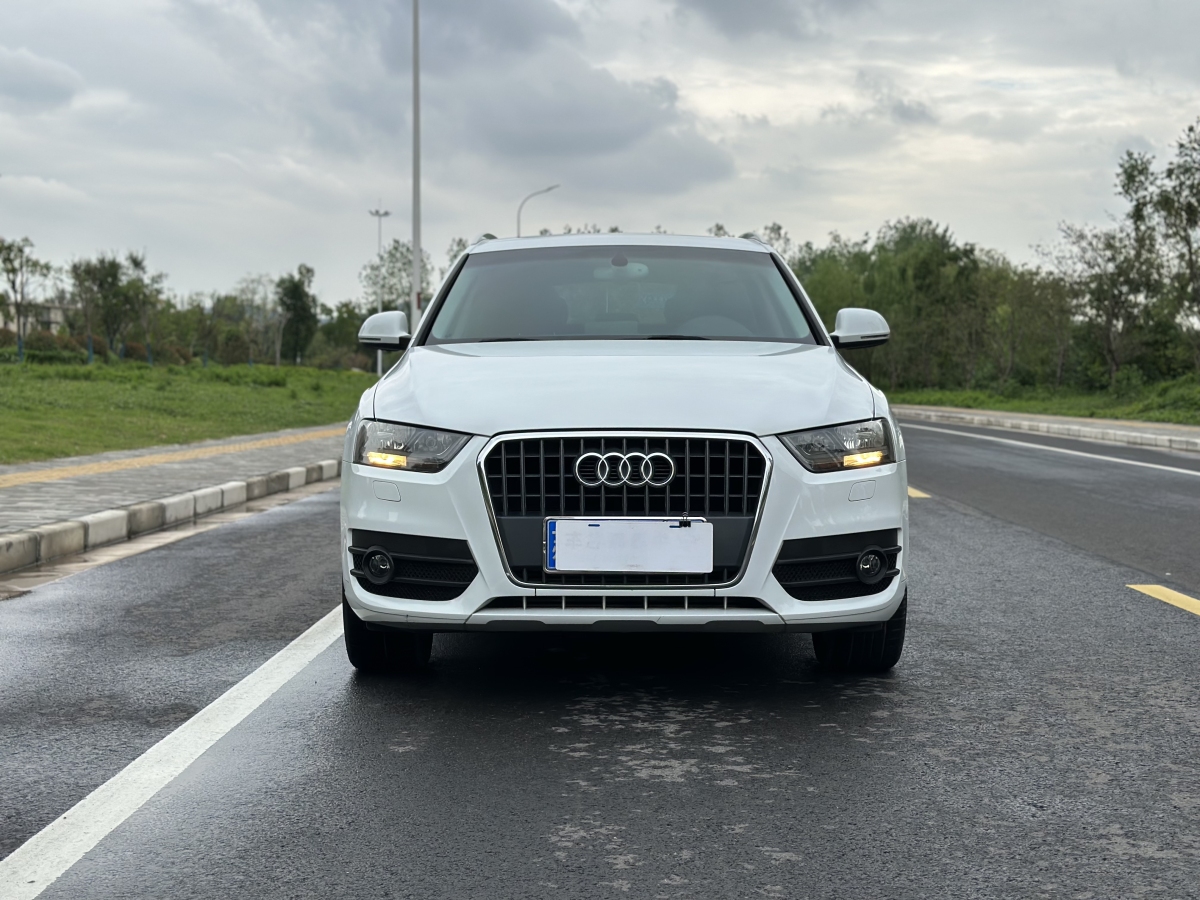 奧迪 奧迪Q3  2013款 35 TFSI 進(jìn)取型圖片