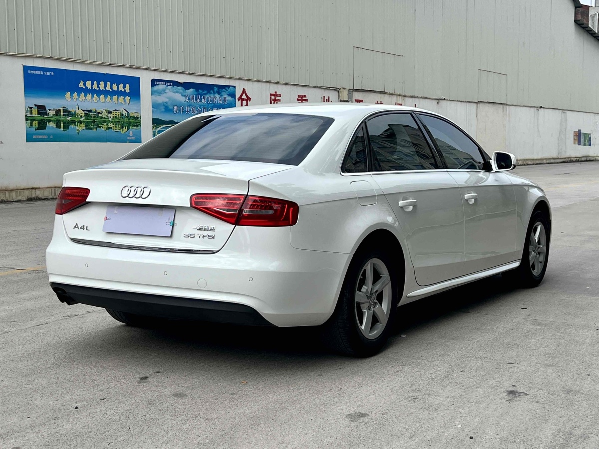 奧迪 奧迪A4L  2013款 35 TFSI 自動(dòng)舒適型圖片