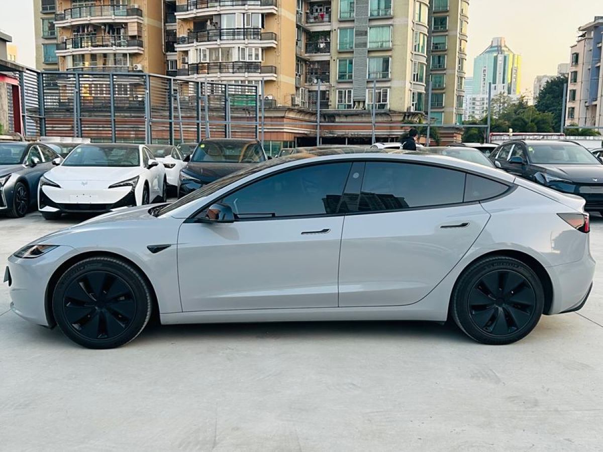 特斯拉 Model Y  2023款 長(zhǎng)續(xù)航全輪驅(qū)動(dòng)版圖片