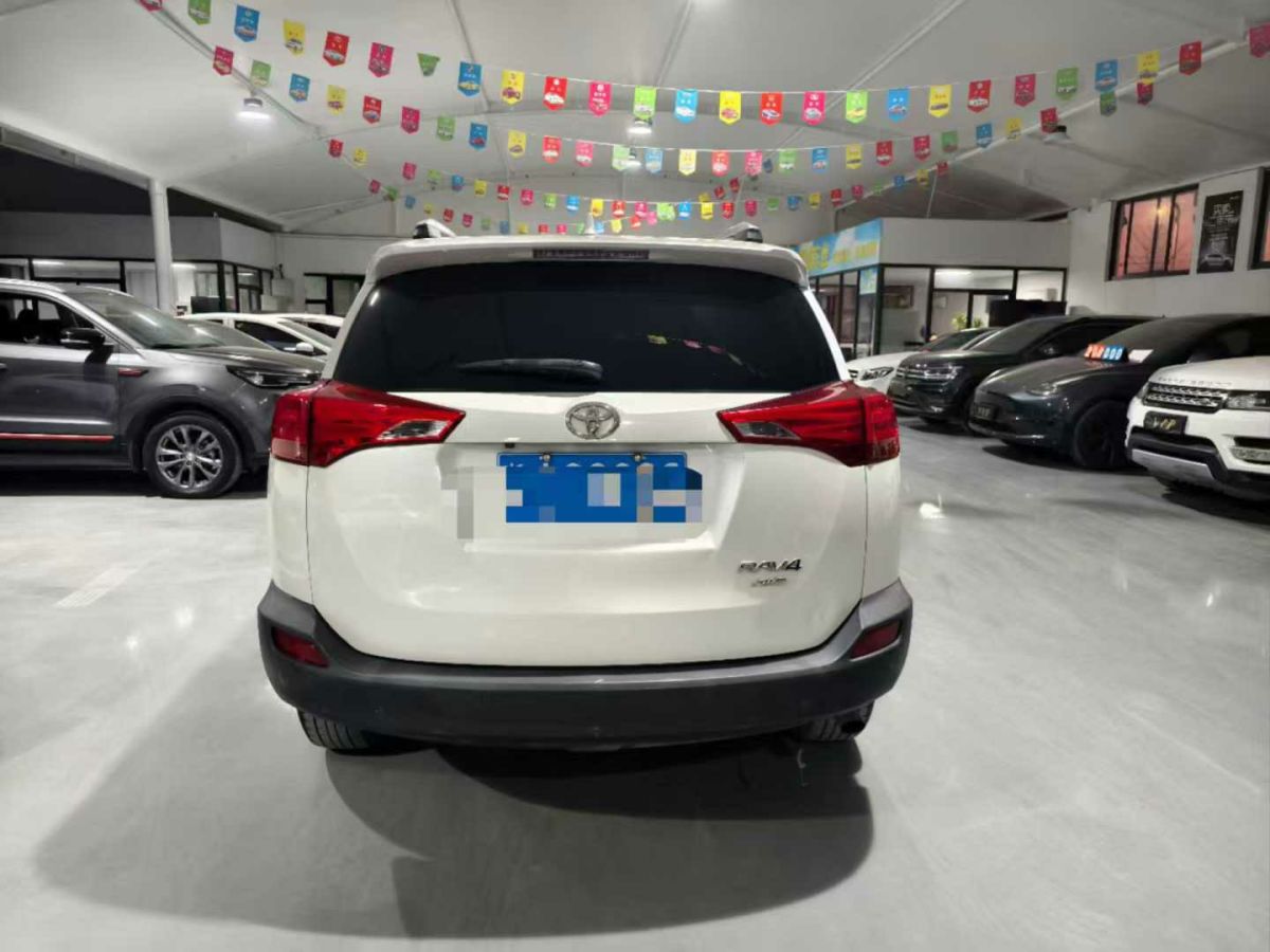 豐田 RAV4榮放  2016款 2.0L CVT四驅(qū)新銳版圖片