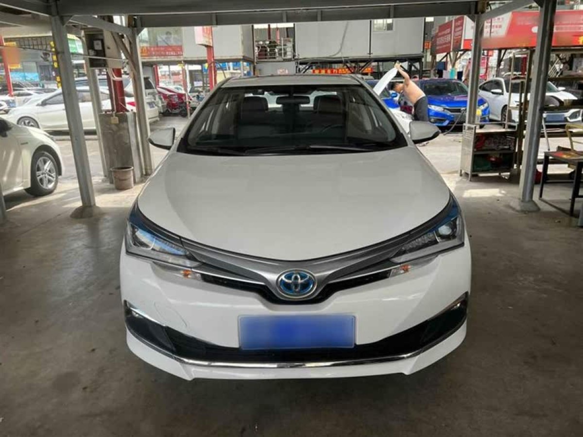 豐田 卡羅拉  2017款 改款雙擎 1.8L E-CVT領(lǐng)先版圖片