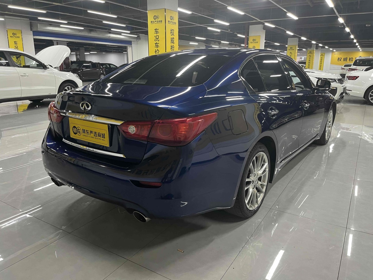 英菲尼迪 Q50L  2016款 2.0T 進(jìn)取版圖片