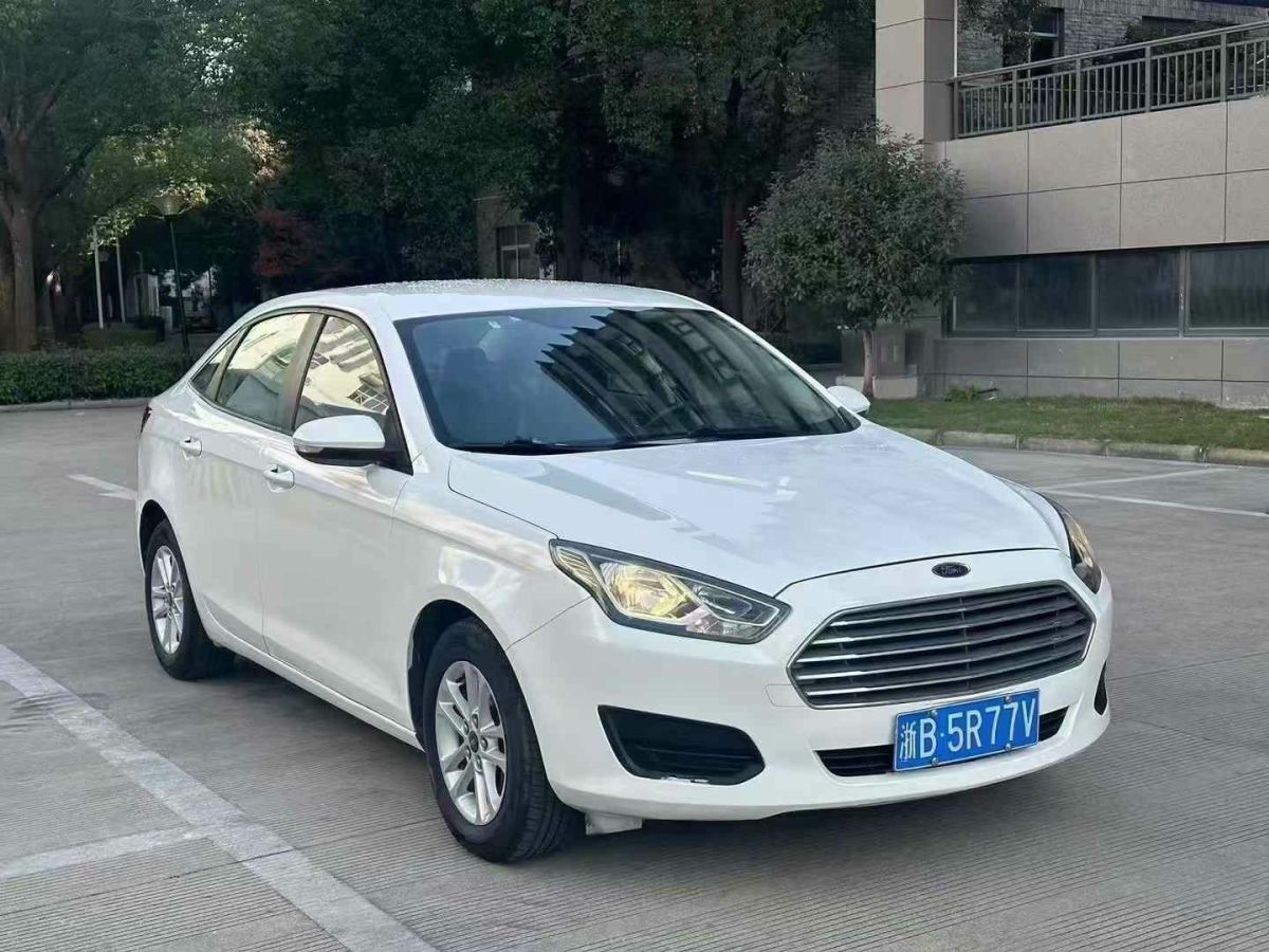 福特 福睿斯  2019款 EcoBoost 125 自動(dòng)臻享型圖片