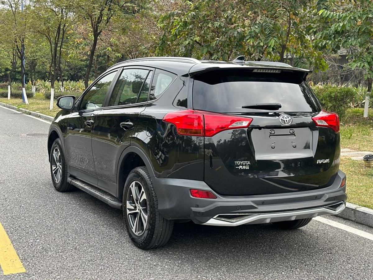 豐田 RAV4榮放  2015款 2.0L CVT兩驅風尚版圖片