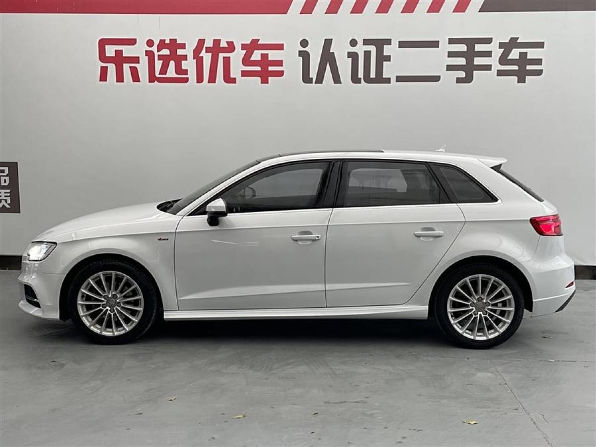 奧迪 奧迪A3  2018款 30周年年型 Sportback 35 TFSI 時(shí)尚型圖片