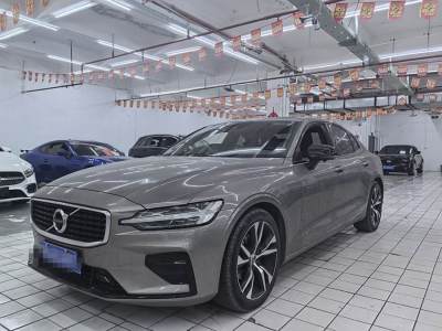 2021年1月 沃爾沃 S60L T4 智遠(yuǎn)豪華版圖片