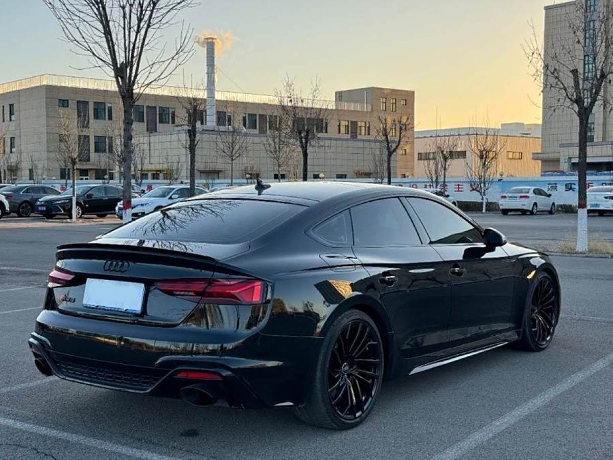 奧迪 奧迪RS 5  2021款 RS5 Sportback 黑曜版圖片