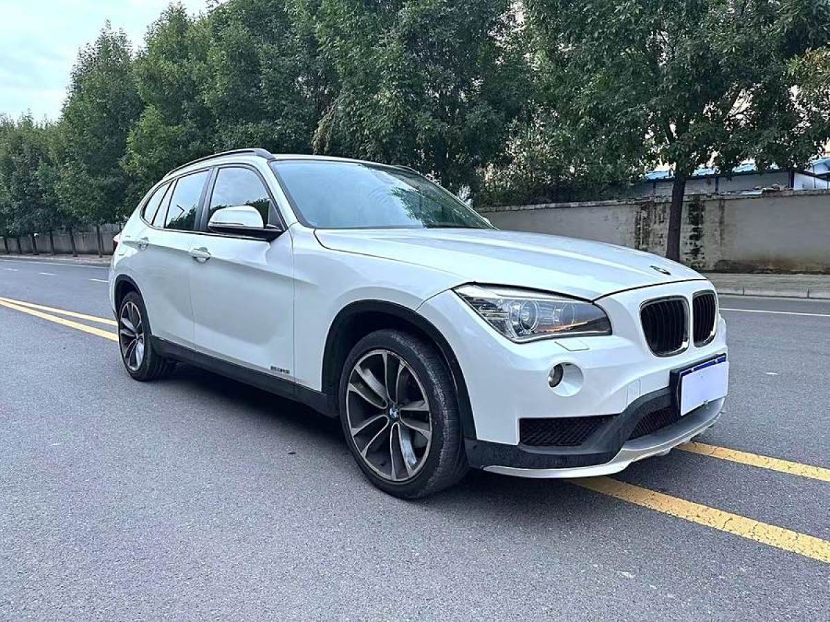 寶馬 寶馬X1  2015款 xDrive20i 時(shí)尚晉級(jí)版圖片