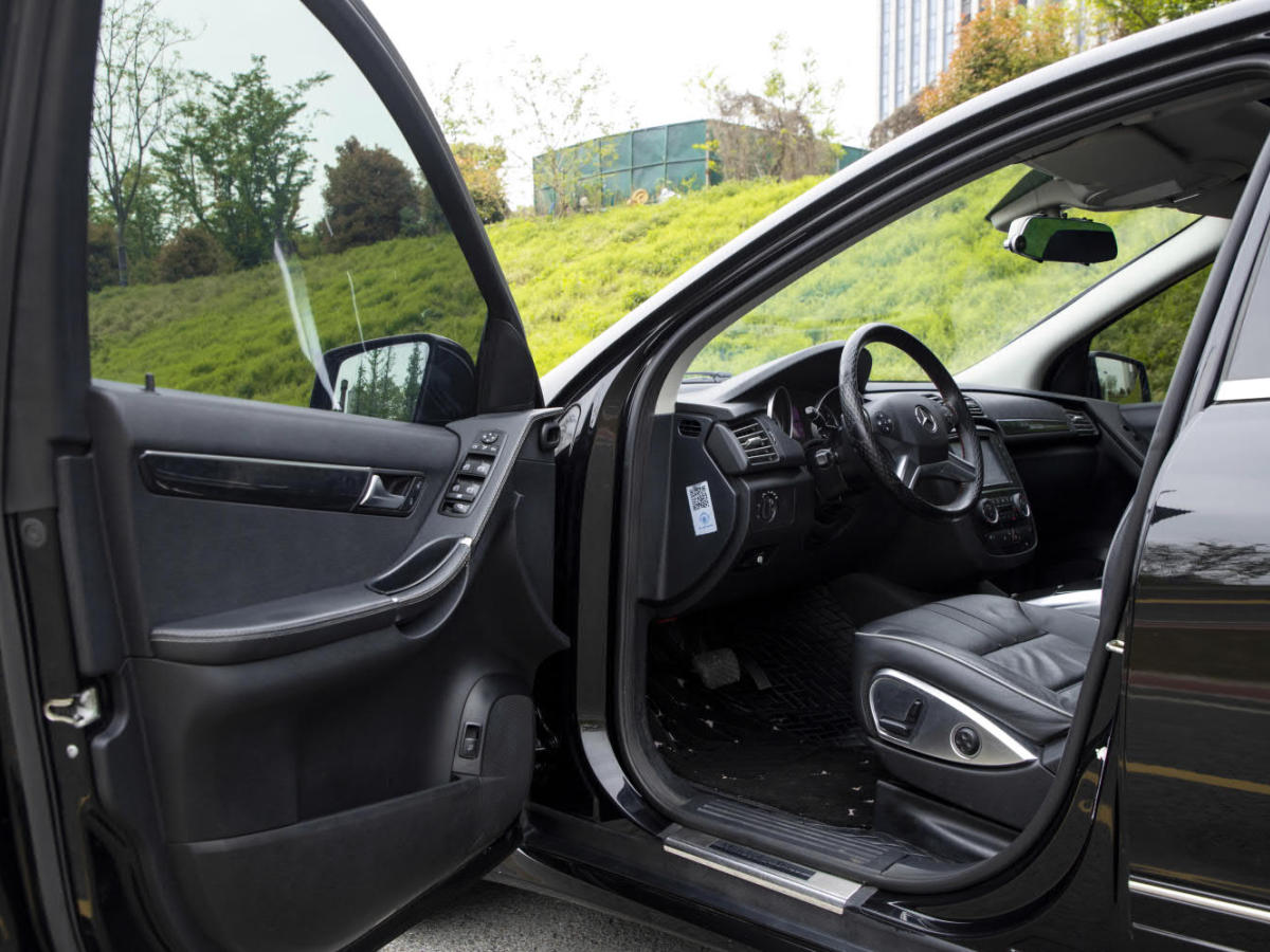 2015年6月奔驰 奔驰R级  2014款 R 400 4MATIC 商务型
