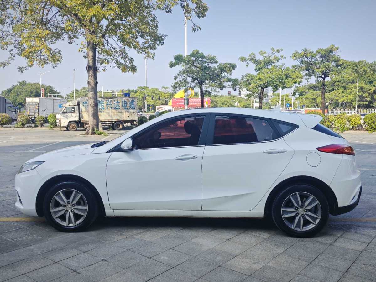 長(zhǎng)安 逸動(dòng)XT  2016款 1.6L 自動(dòng)俊酷型圖片