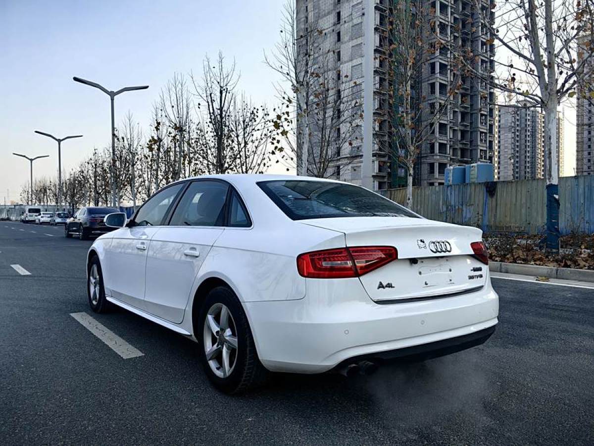 奧迪 奧迪A4L  2013款 35 TFSI 自動(dòng)舒適型圖片