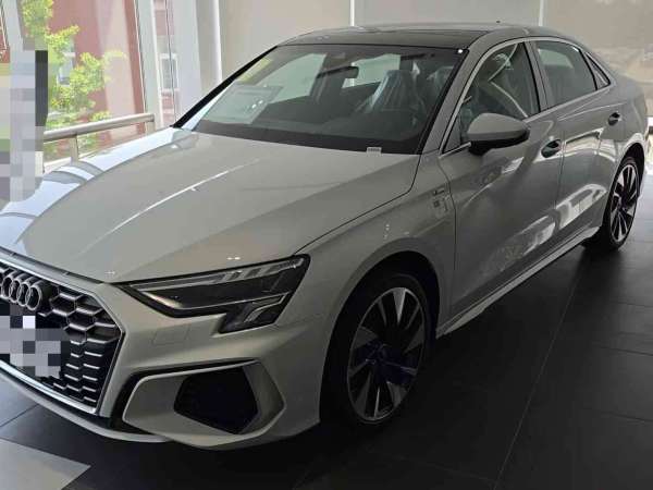 奥迪 奥迪A3  2024款 Sportback 35 TFSI 时尚运动型