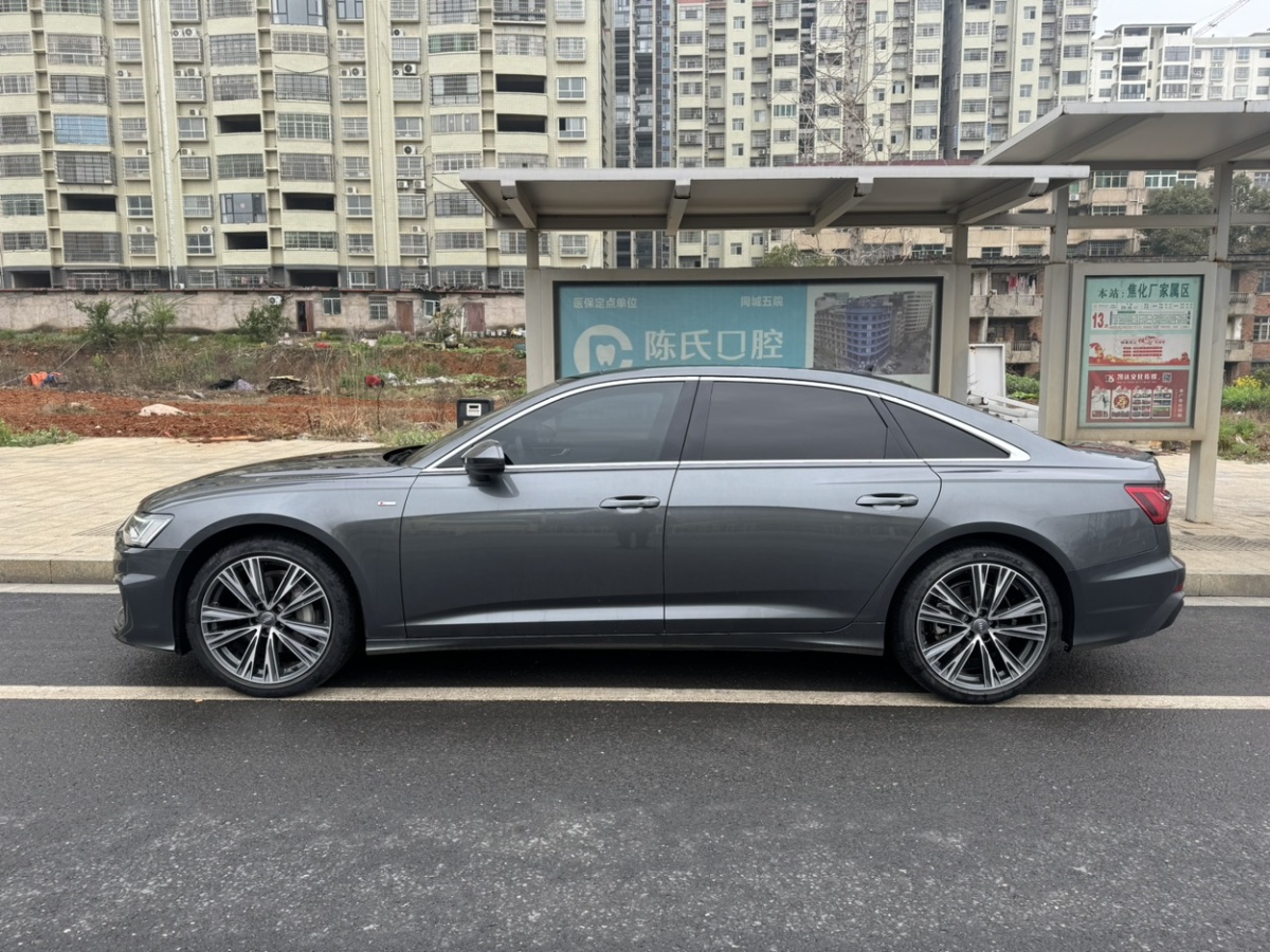 奧迪 奧迪A6L  2021款 45 TFSI 臻選動(dòng)感型圖片