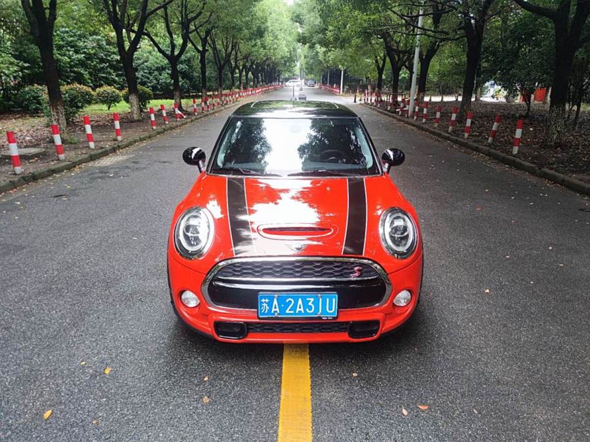 MINI MINI  2019款 2.0T COOPER S 經(jīng)典派圖片