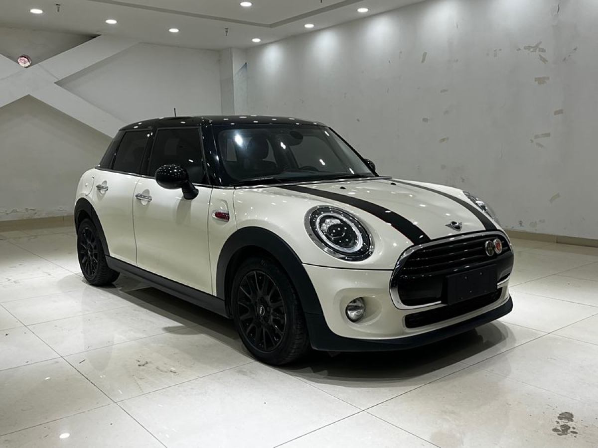 MINI MINI  2018款 1.5T COOPER 經典派 五門版圖片