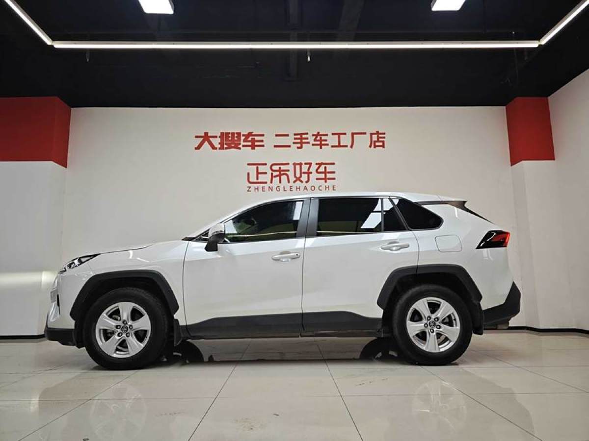 豐田 RAV4榮放  2023款 2.0L CVT兩驅(qū)都市版圖片