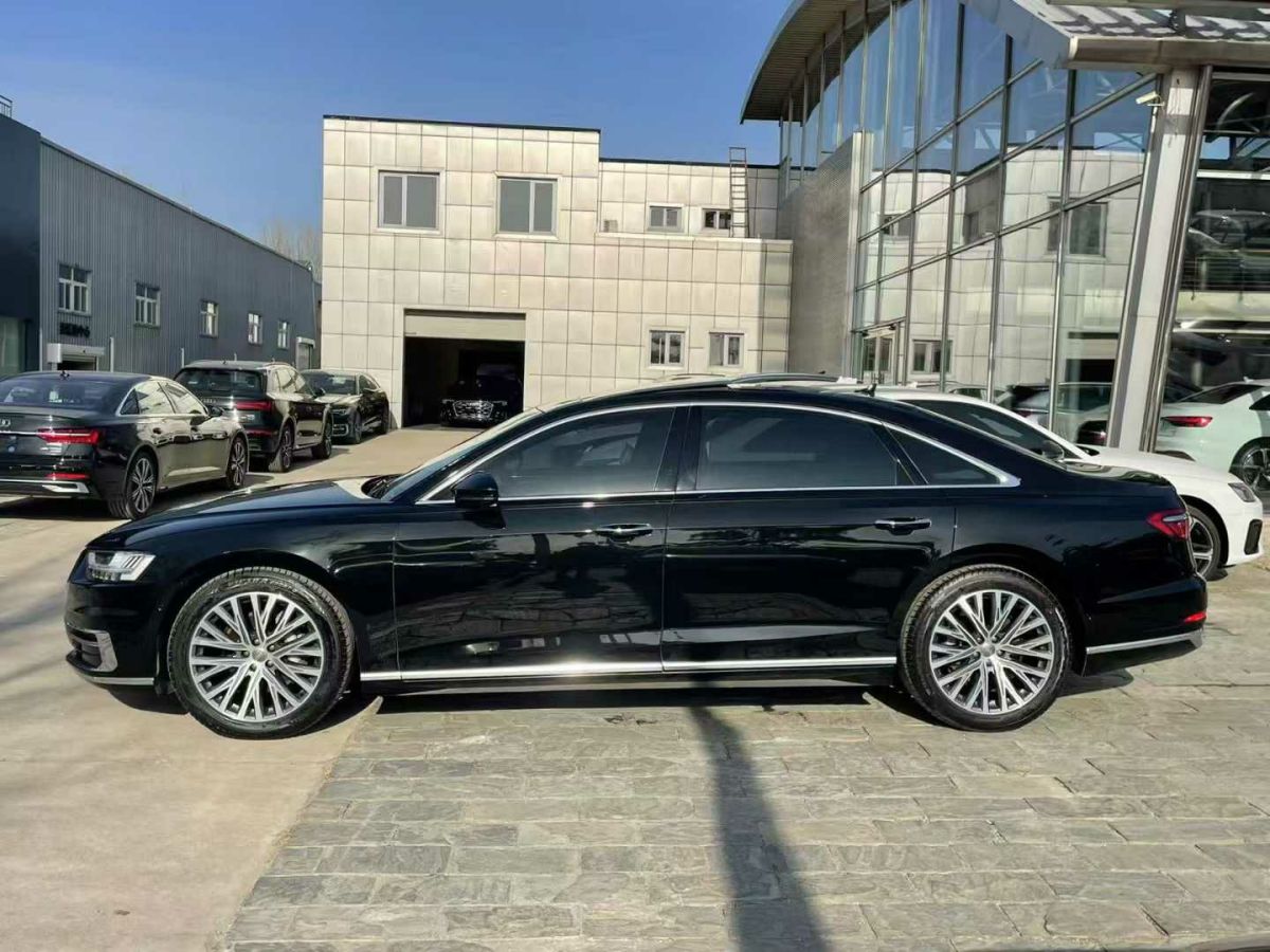 奧迪 奧迪S8  2020款 S8L 4.0TFSI quattro圖片