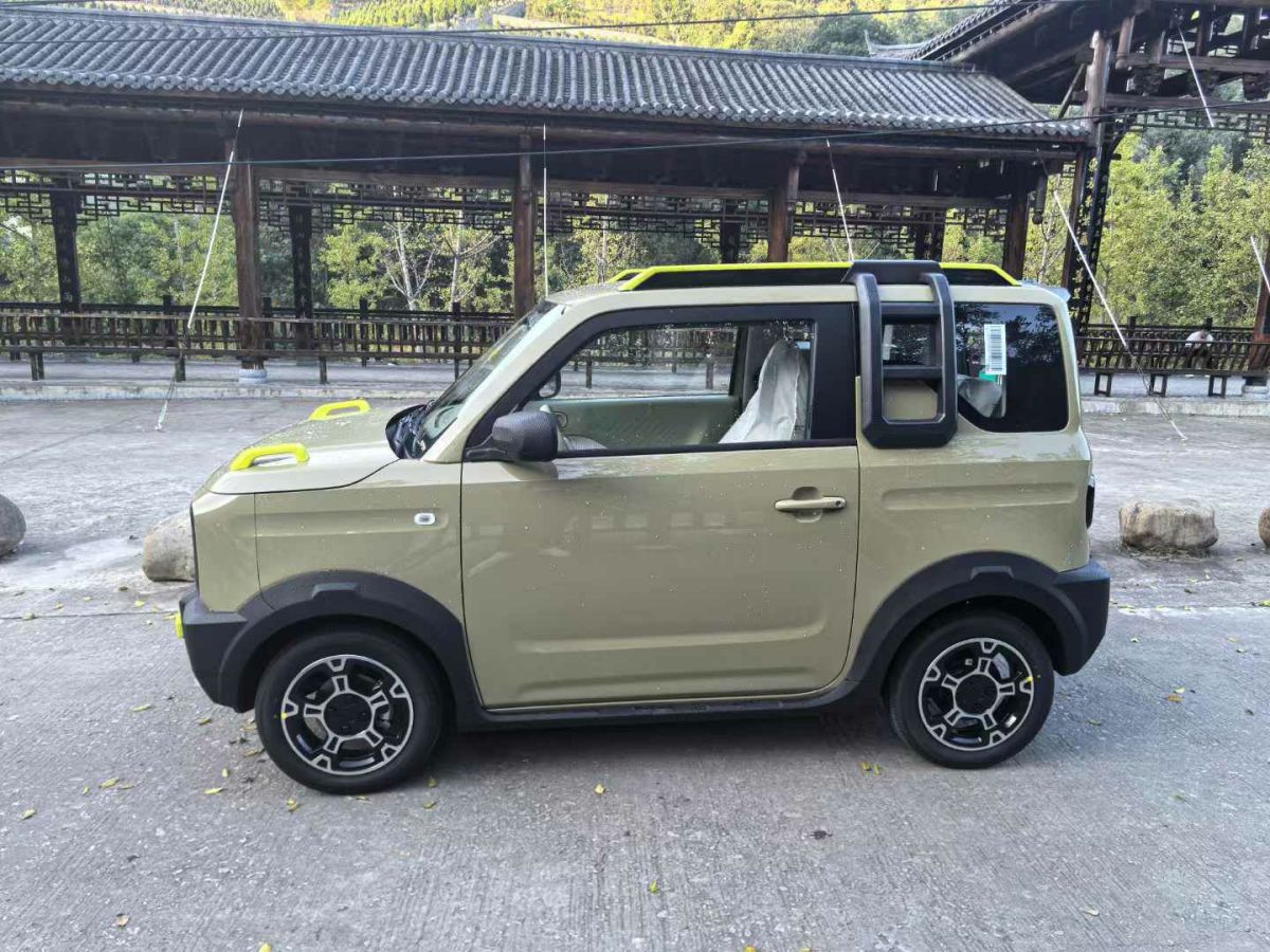 吉利 熊貓mini  2024款 200km 熊貓騎士圖片