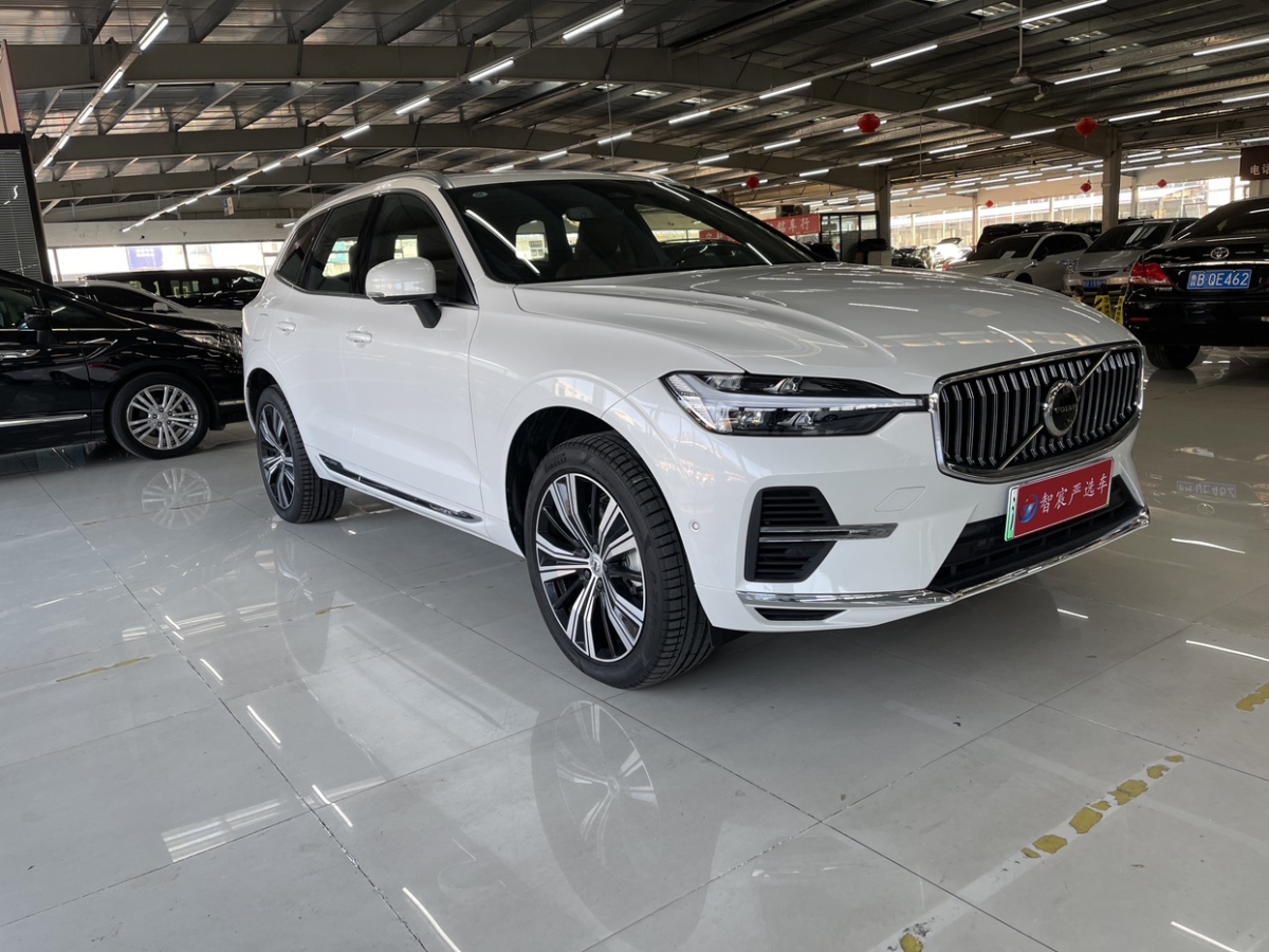 沃爾沃 XC60新能源  2023款 T8 插電混動 長續(xù)航四驅智遠豪華樂享版圖片