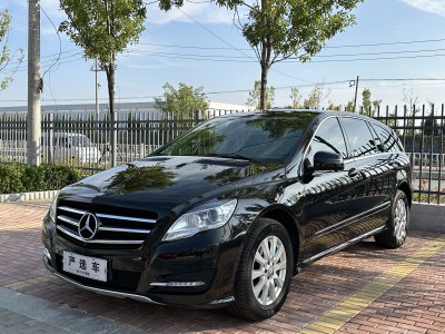 2017年5月 奔驰 奔驰R级(进口) R 320 4MATIC 商务型臻藏版图片