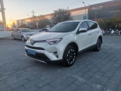 2017年4月 豐田 RAV4榮放 2.5L 自動四驅(qū)精英版圖片