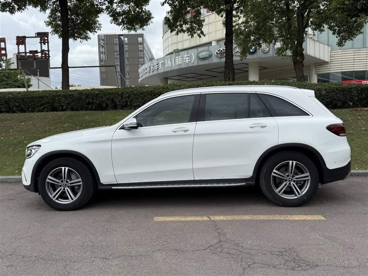 奔馳 奔馳GLC  2018款 改款 GLC 260 4MATIC 動(dòng)感型圖片