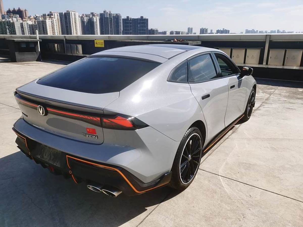 2023年7月長(zhǎng)安 長(zhǎng)安UNI-V  2022款 2.0T 鋒速版