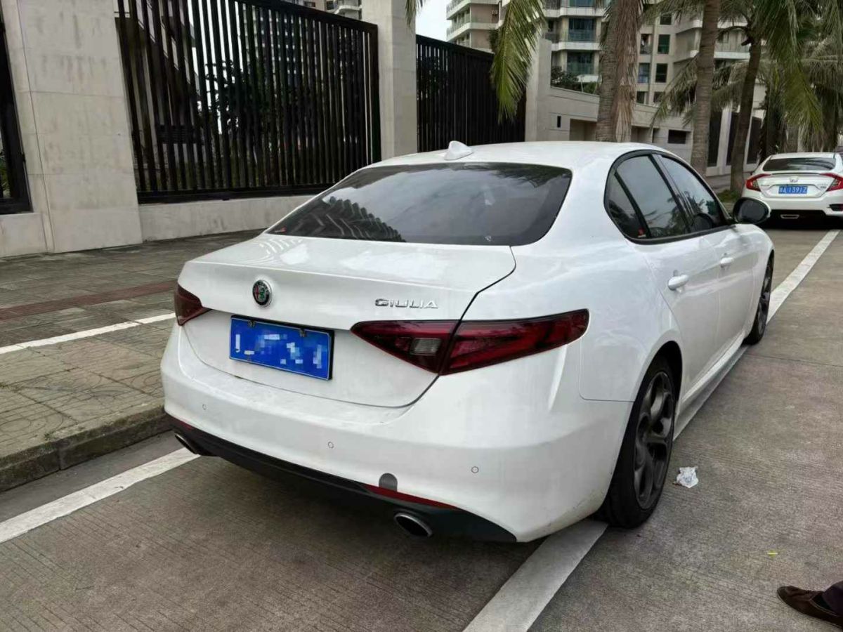 法拉利 F8 Tributo  2019款  3.9T V8圖片